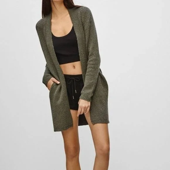 Aritzia Community ‘Vetus’ sweater in EUC - Picture 2 of 7